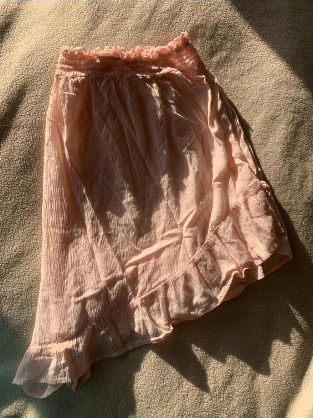 Boohoo Pale Pink Asymmetrical Ruffle Midi Shorts